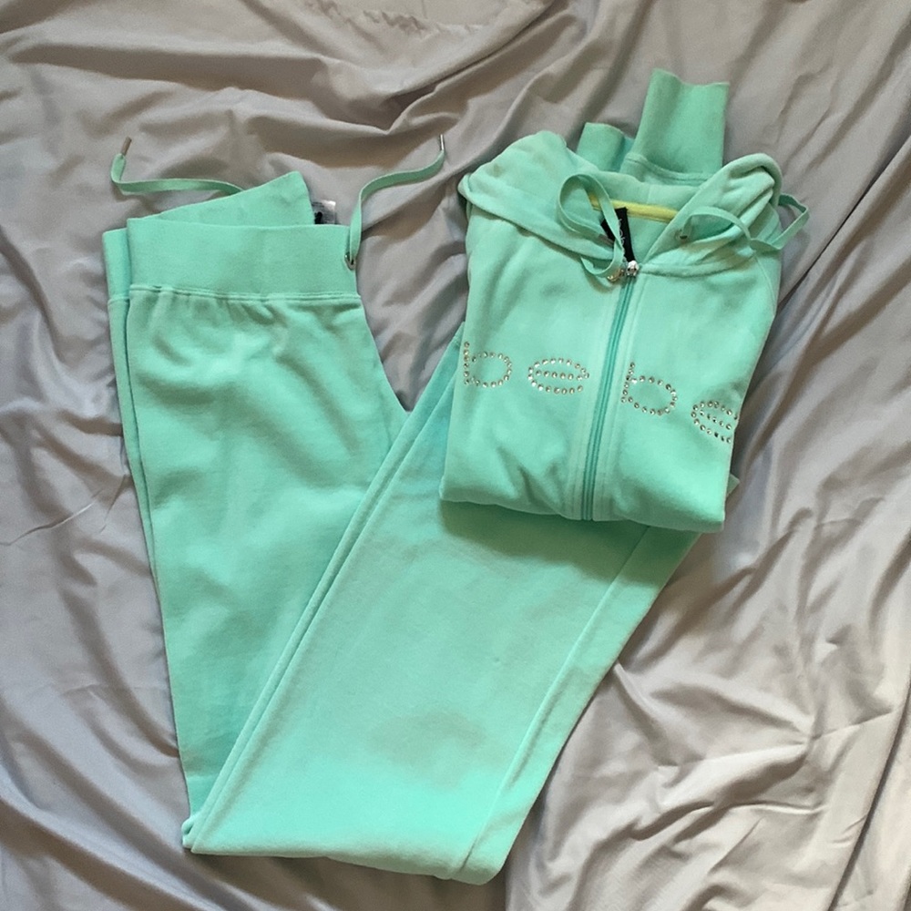 BEBE woman’s velour sweat suit